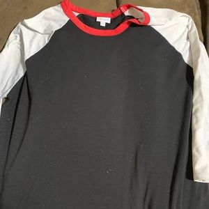 Quarter sleeve shirt